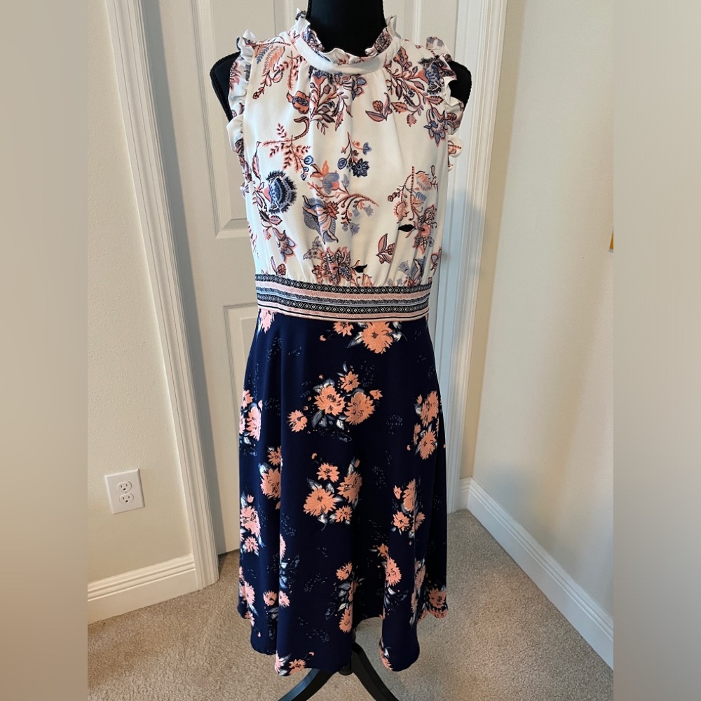 Vince Camuto Navy & Cream Floral Ruffle Midi Dress